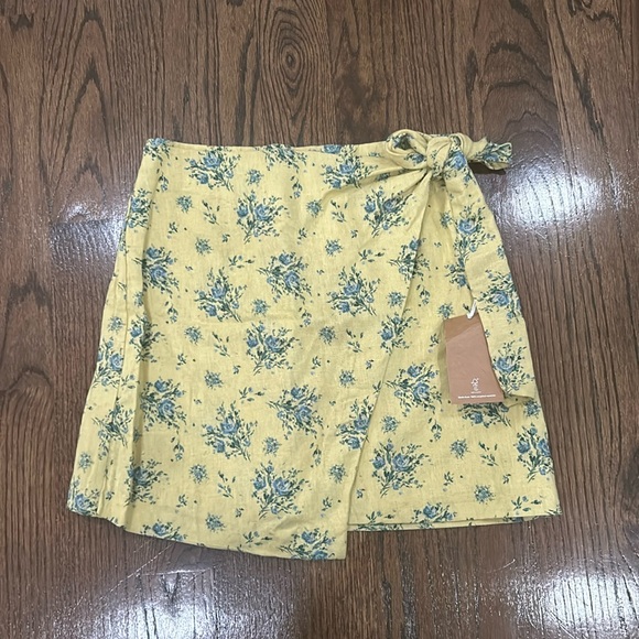 NWT Yellow and Blue Linen Floral Skirt - Picture 1 of 2